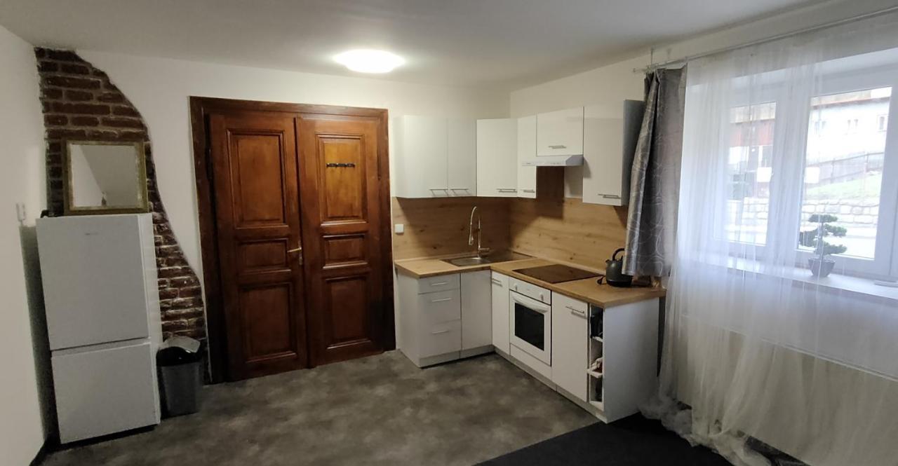 Apartmany Na Ceste Десна Екстер'єр фото